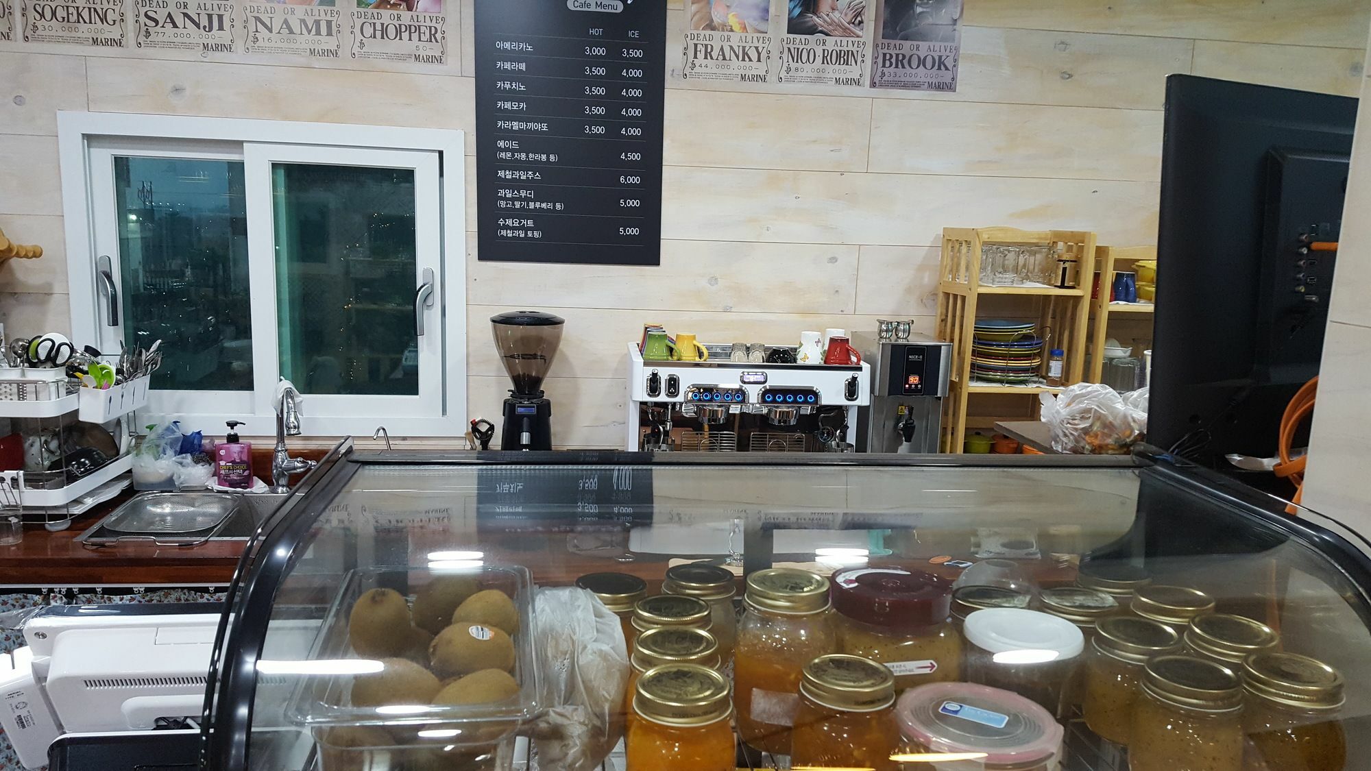 Wind Jeju Cafe & Pension Seogwipo Esterno foto